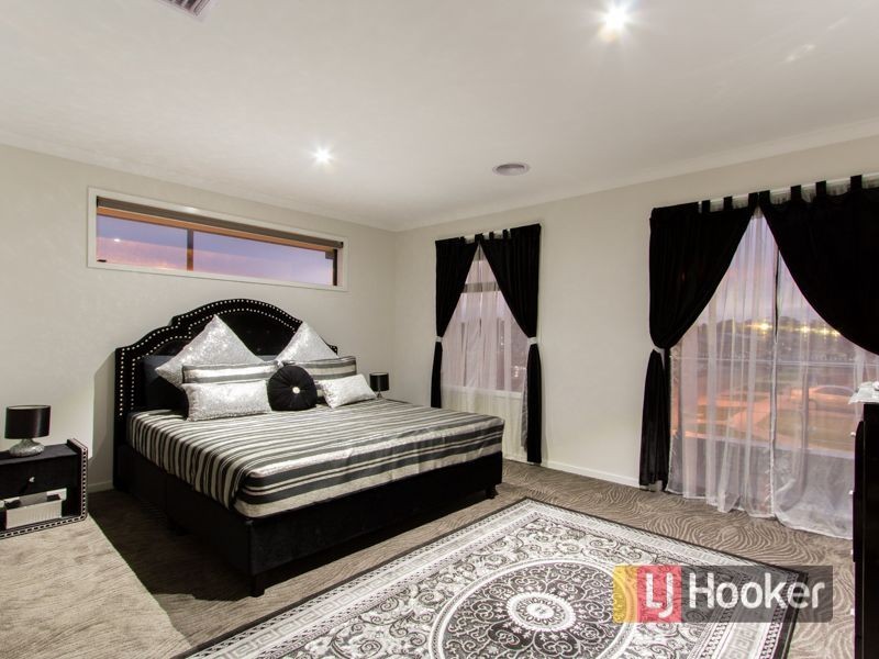 14 Gabitt Street, Cranbourne East VIC 3977