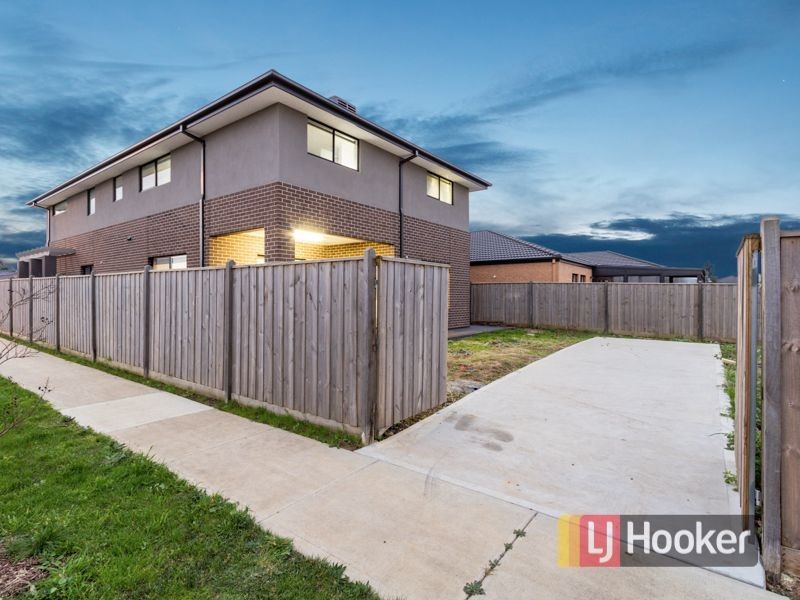 14 Gabitt Street, Cranbourne East VIC 3977