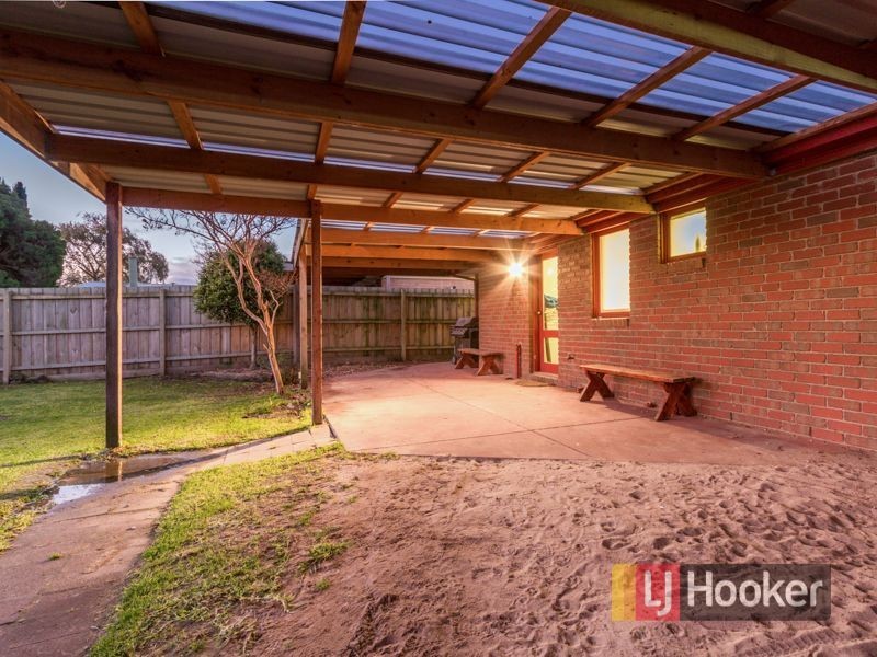 9 Eliza Street, Cranbourne North VIC 3977