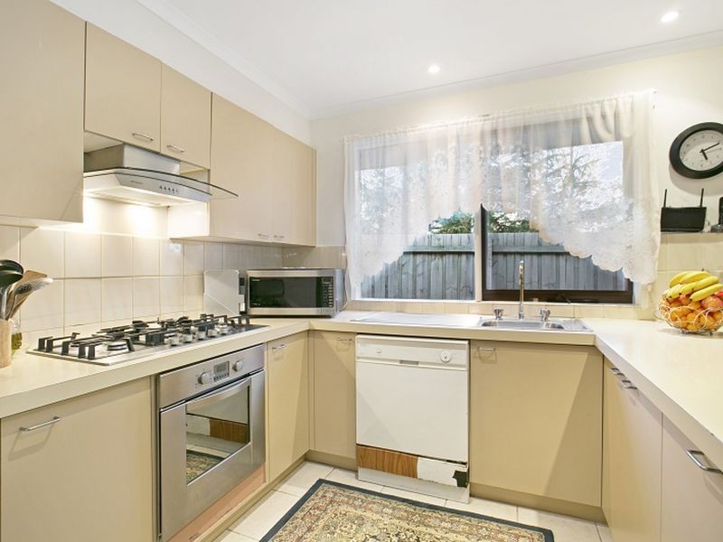 17 George Chudleigh Drive, Hallam VIC 3803