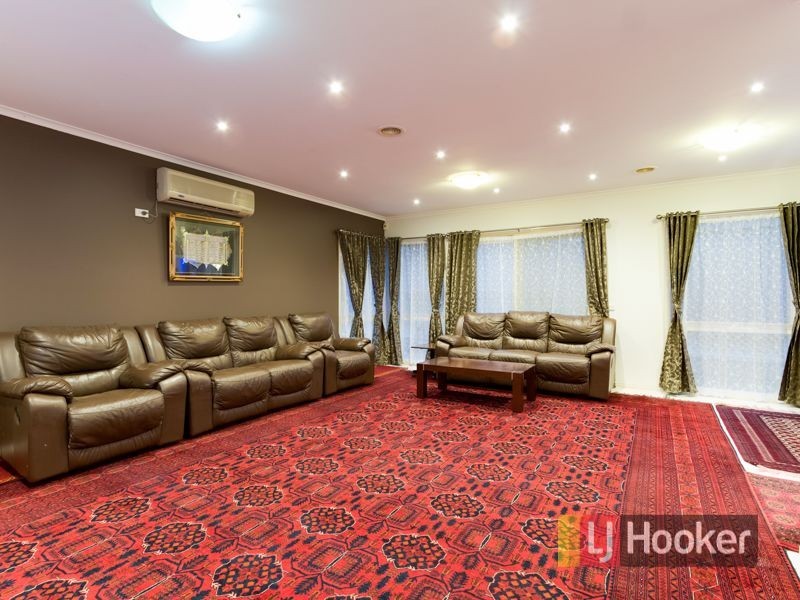 4 Tolmie Rise, Hallam VIC 3803