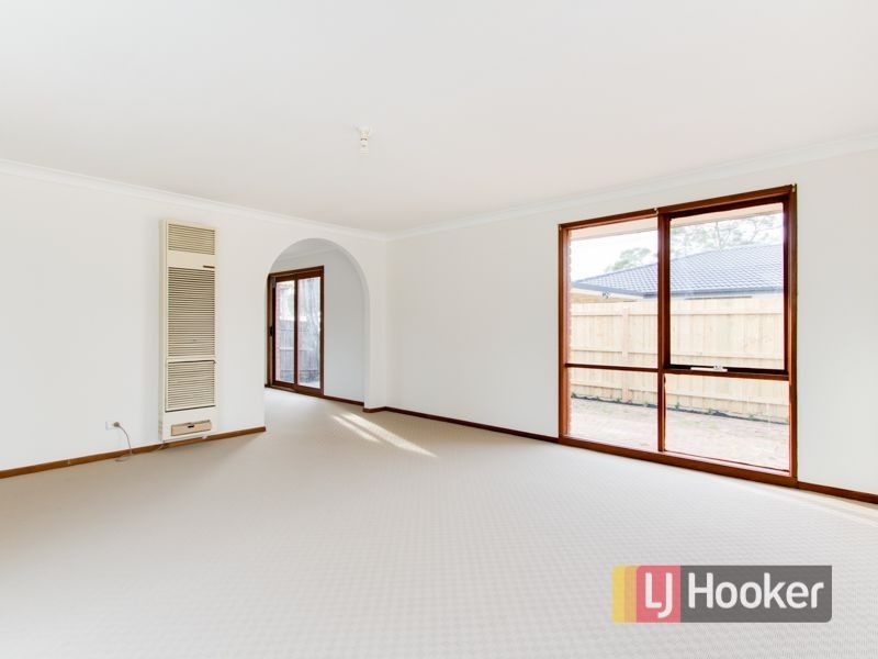 13 Blackwood Drive, Hampton Park VIC 3976