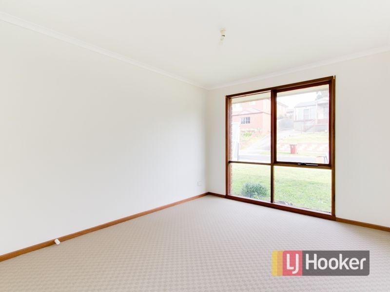 13 Blackwood Drive, Hampton Park VIC 3976