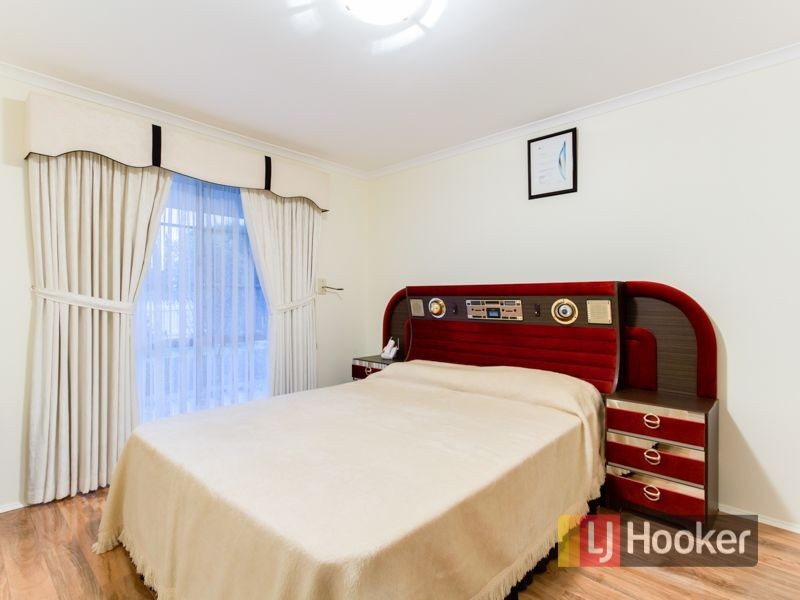 8 Plateau Crescent, Hampton Park VIC 3976