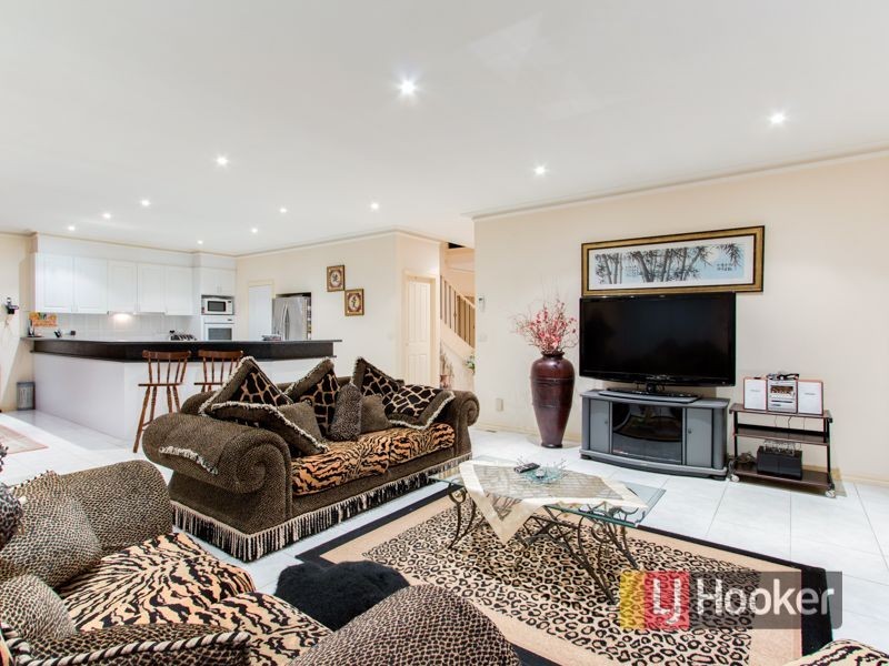 12 Ridgeway Chase, Narre Warren South VIC 3805