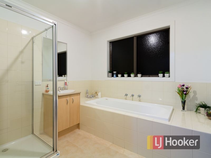 61 Kingdom Drive, Cranbourne VIC 3977
