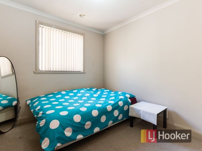 47 Wakenshaw Crescent, Pakenham VIC 3810