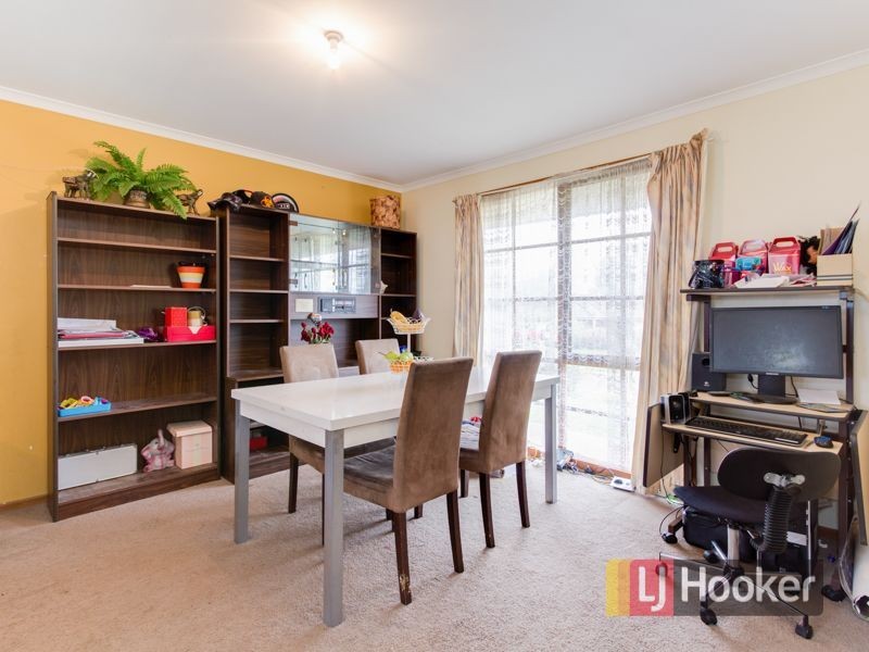 28 Meredith Crescent, Hampton Park VIC 3976