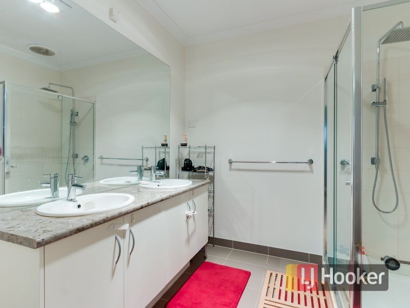 97 Selandra Boulevard, Clyde North VIC 3978