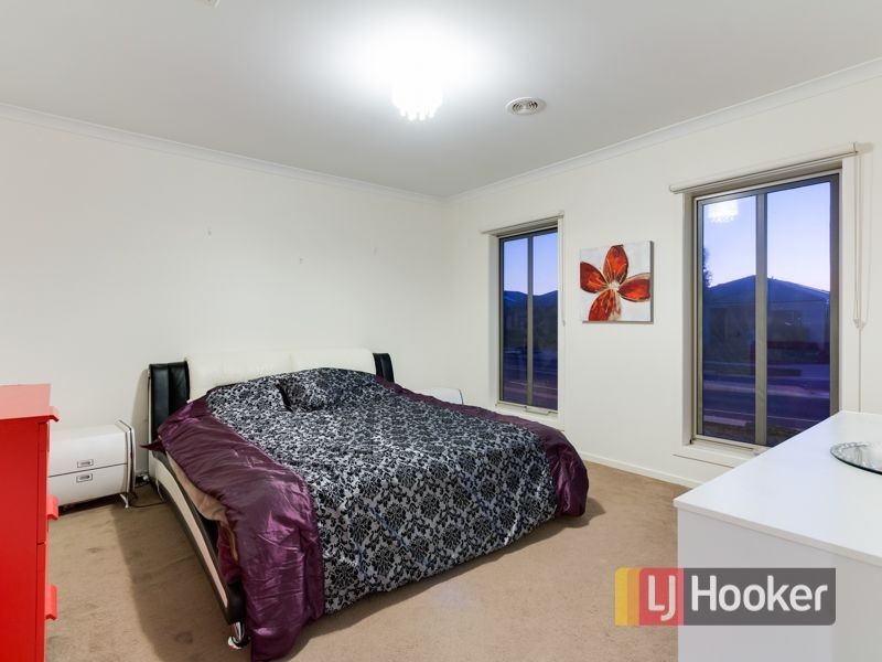 97 Selandra Boulevard, Clyde North VIC 3978