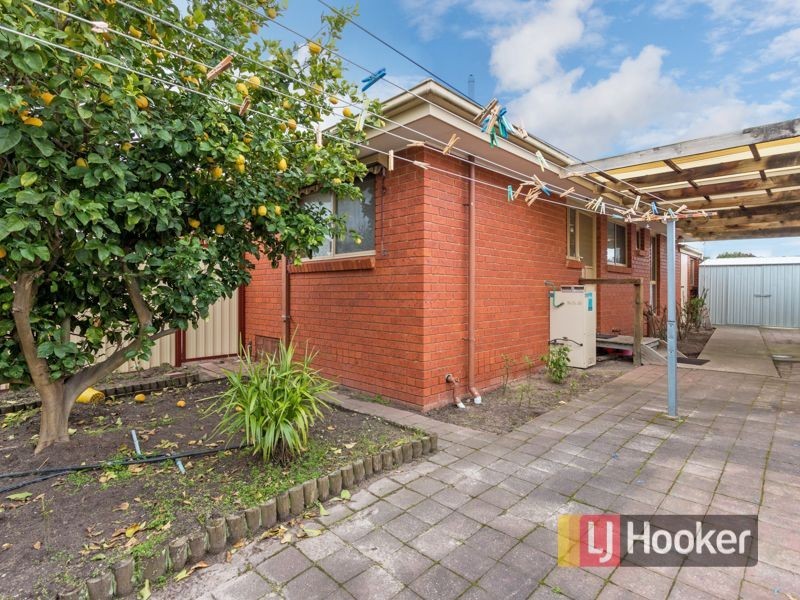 1/8 Hayes Road, Hampton Park VIC 3976