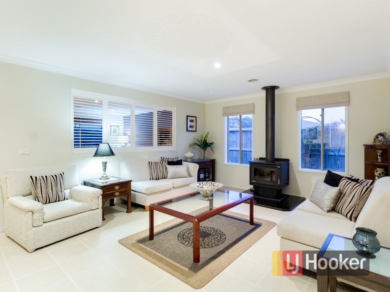 6 Lytham Court, Cranbourne VIC 3977