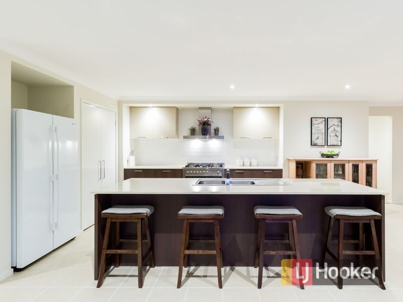 6 Lytham Court, Cranbourne VIC 3977
