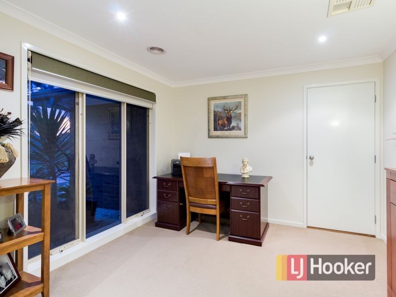 6 Lytham Court, Cranbourne VIC 3977