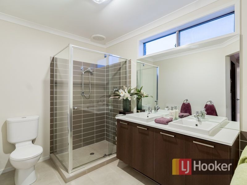 6 Lytham Court, Cranbourne VIC 3977