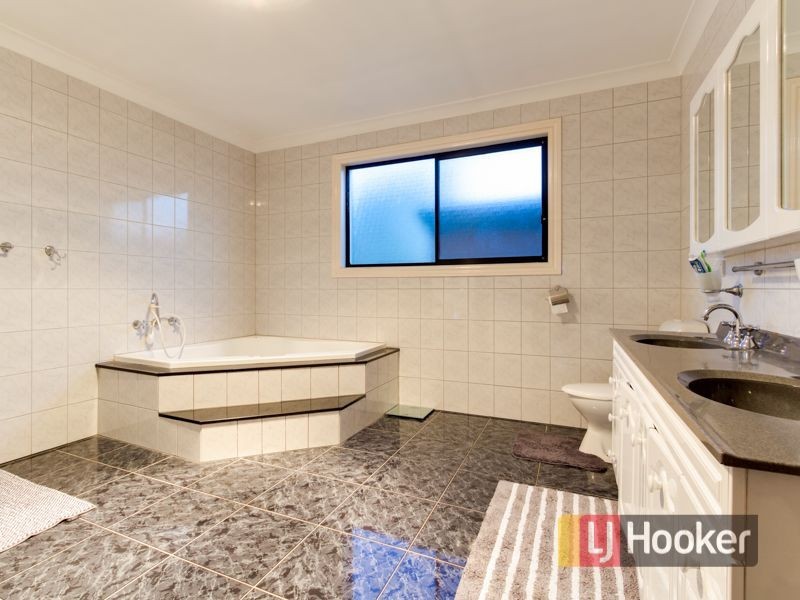 32. Lesley Drive, Hampton Park VIC 3976