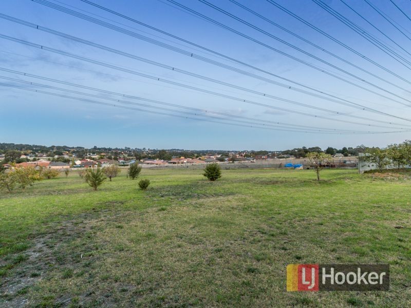 32. Lesley Drive, Hampton Park VIC 3976