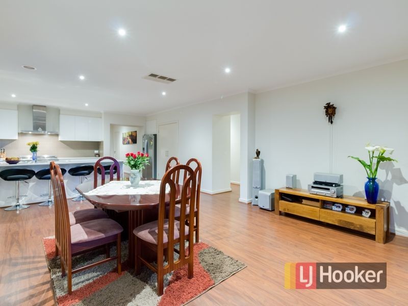 26 Cadillac Street, Cranbourne East VIC 3977