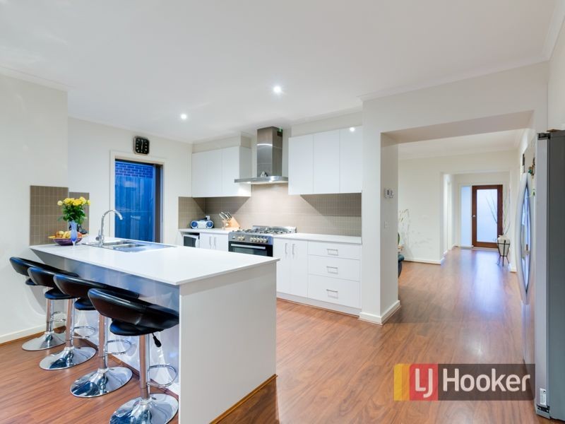 26 Cadillac Street, Cranbourne East VIC 3977