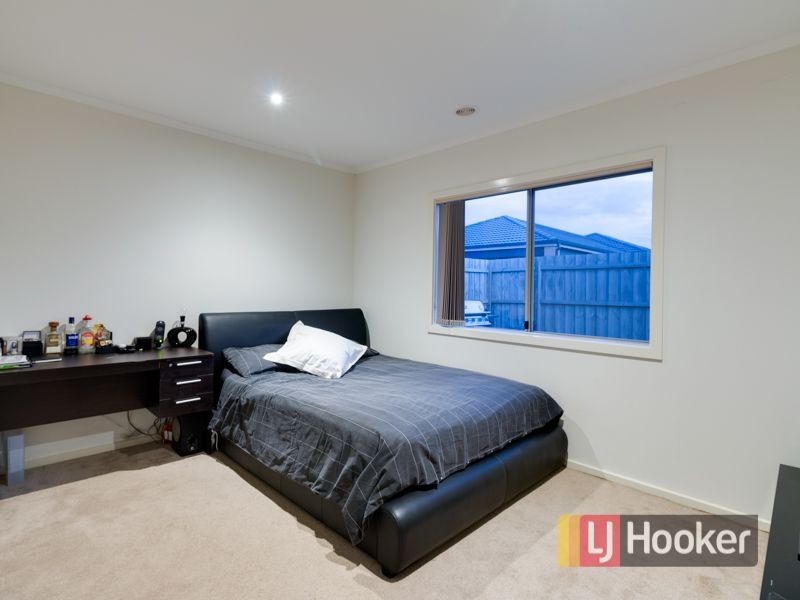 26 Cadillac Street, Cranbourne East VIC 3977