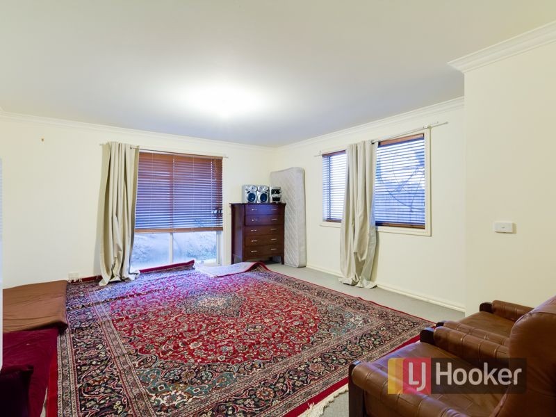 13 Riviera Drive, Berwick VIC 3806