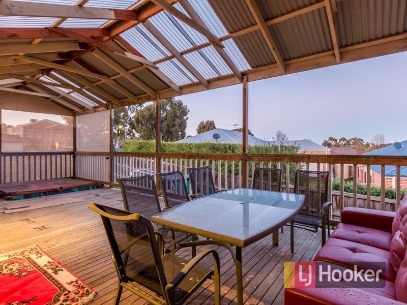 13 Riviera Drive, Berwick VIC 3806