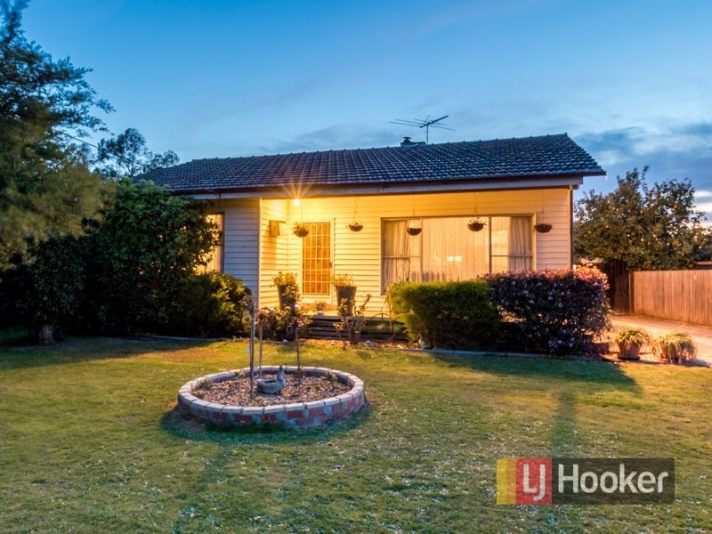 2 Berry Court, Doveton VIC 3177