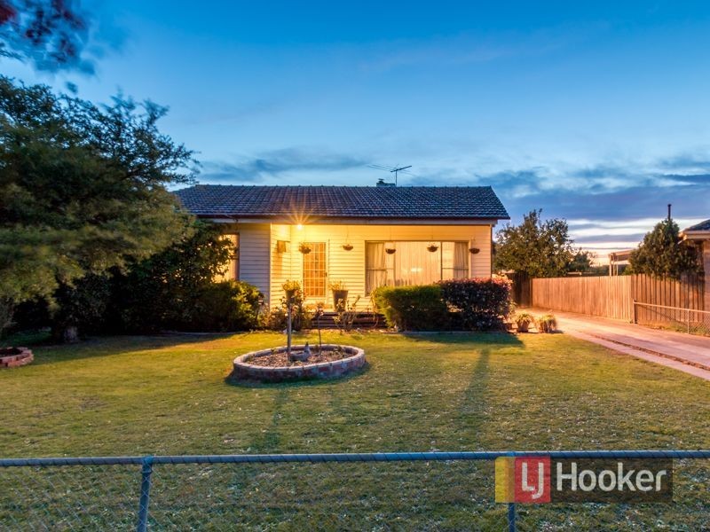 2 Berry Court, Doveton VIC 3177