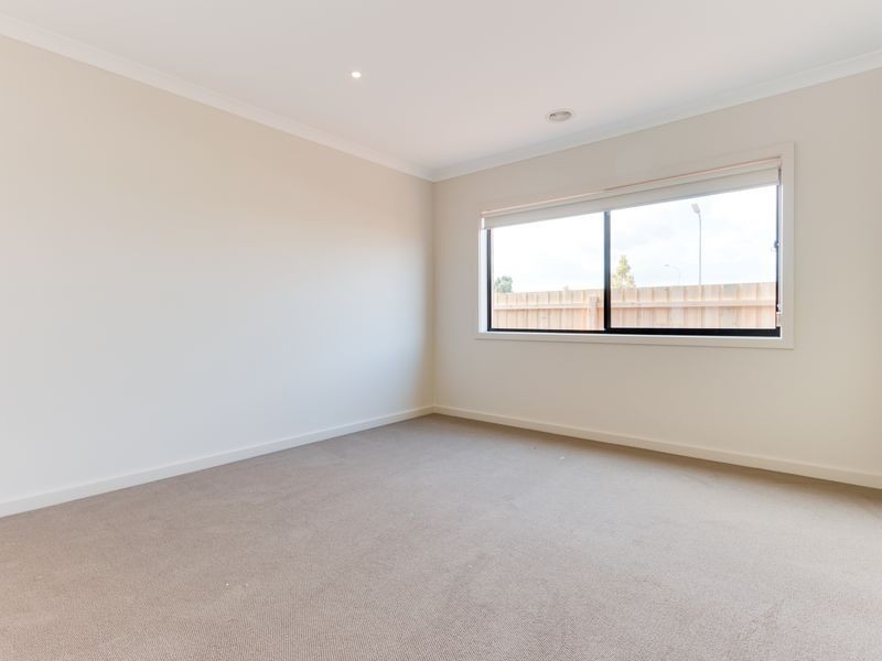 155 Dodge Terrace, Cranbourne East VIC 3977