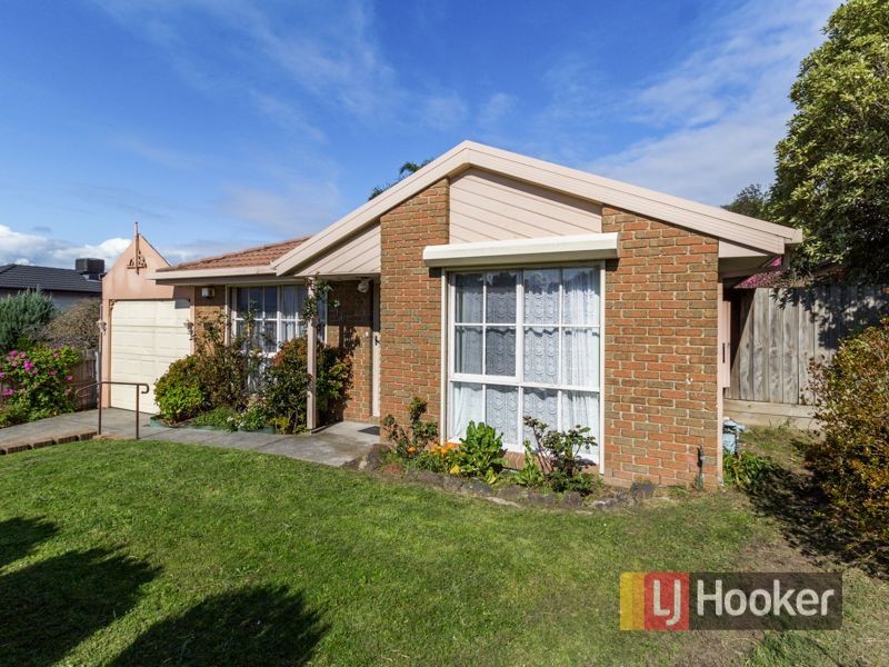 16 Thelma Rise, Hampton Park VIC 3976