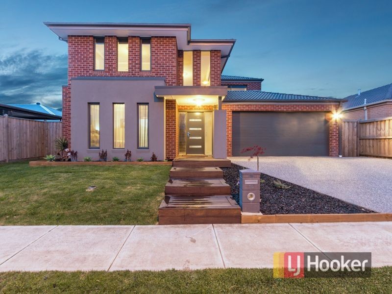 14 Burford Way, Cranbourne North VIC 3977