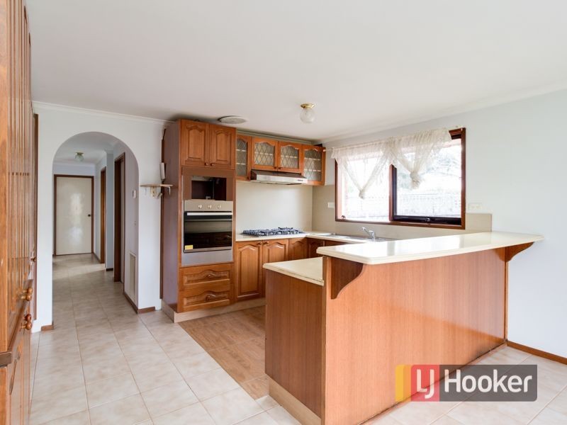 18 Kylie Court, Hampton Park VIC 3976