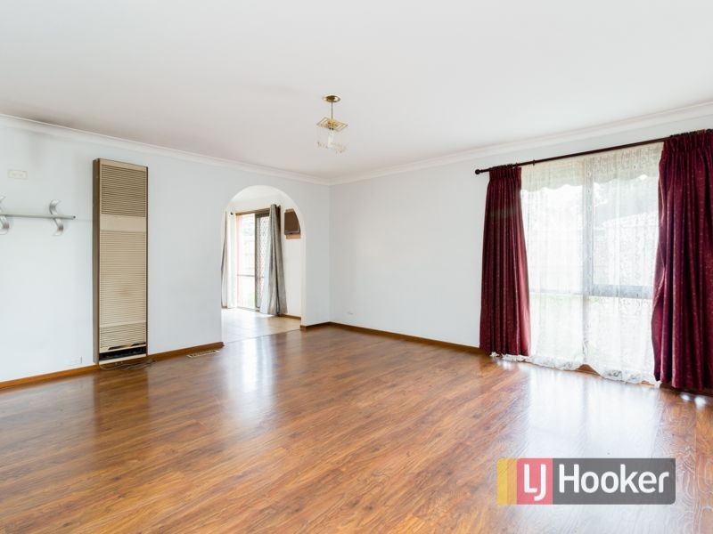 18 Kylie Court, Hampton Park VIC 3976