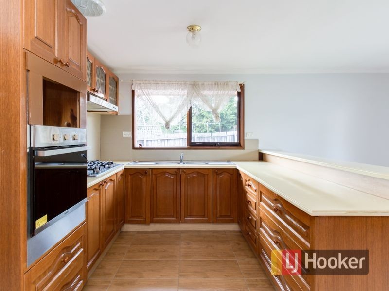 18 Kylie Court, Hampton Park VIC 3976