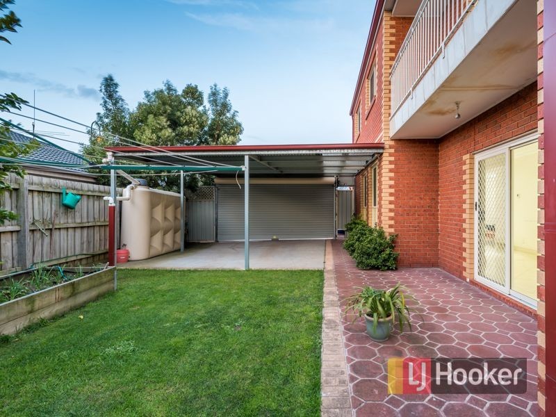 73 Laura Drive, Hampton Park VIC 3976