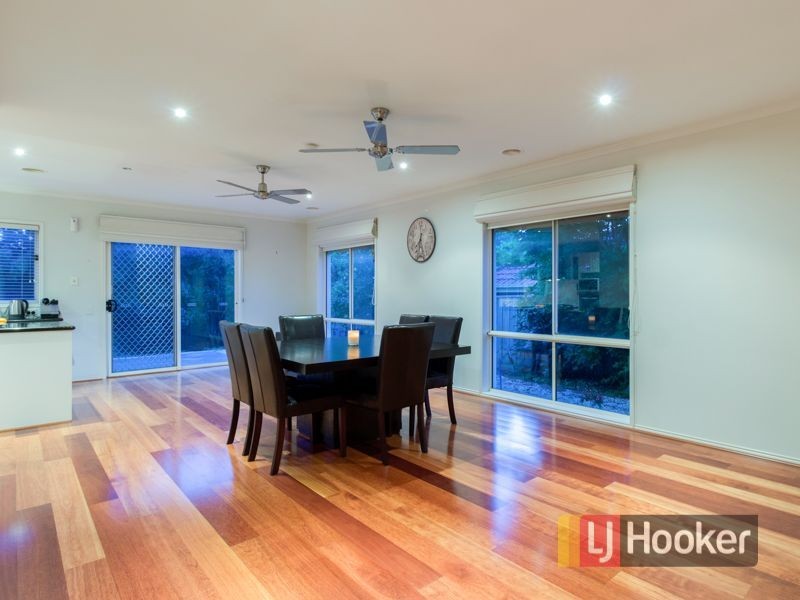 5 Mathoura Court, Berwick VIC 3806