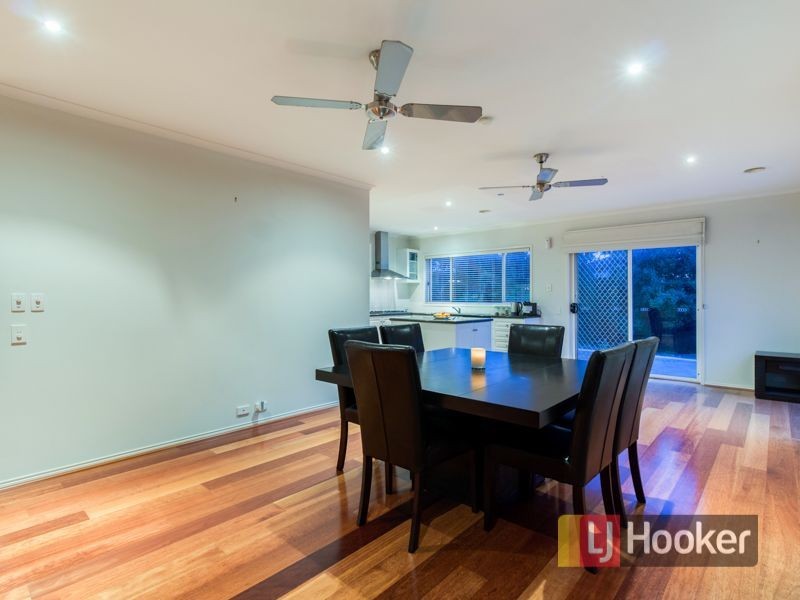 5 Mathoura Court, Berwick VIC 3806