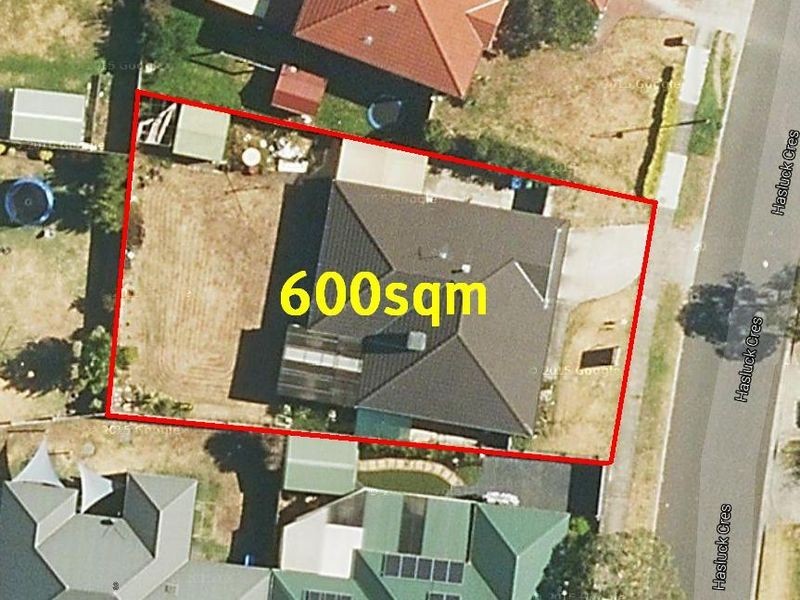 11 Hasluck Crescent, Lynbrook VIC 3975