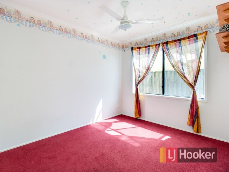 11 Hasluck Crescent, Lynbrook VIC 3975