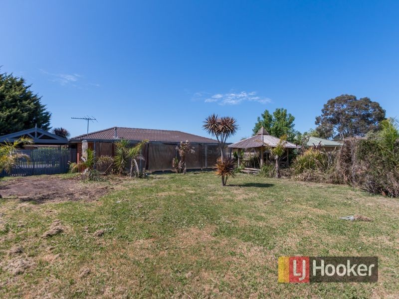 26 Insignia Crescent, Berwick VIC 3806