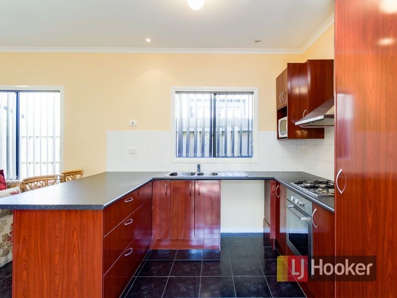 3/4 Hayes Road, Hampton Park VIC 3976