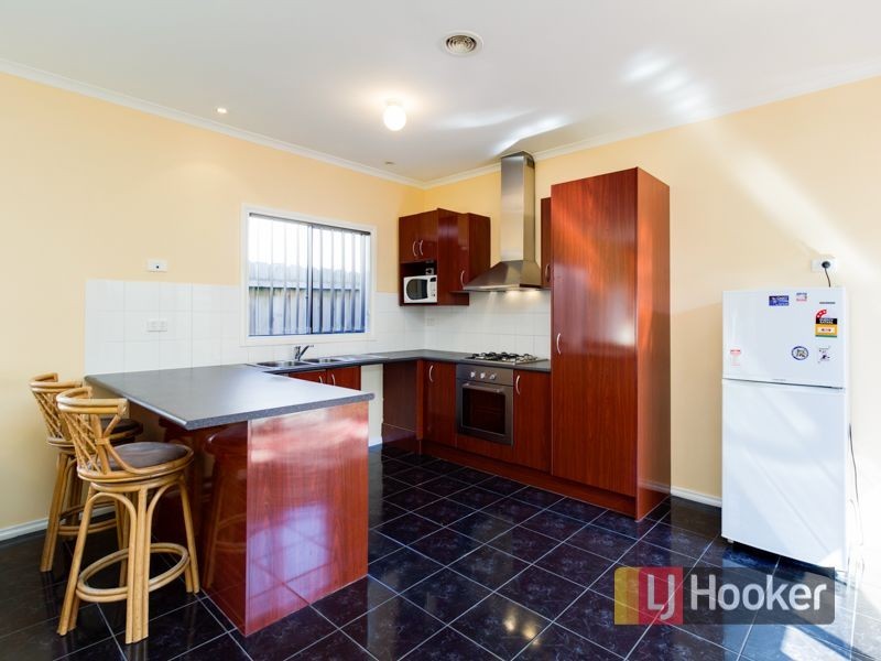3/4 Hayes Road, Hampton Park VIC 3976