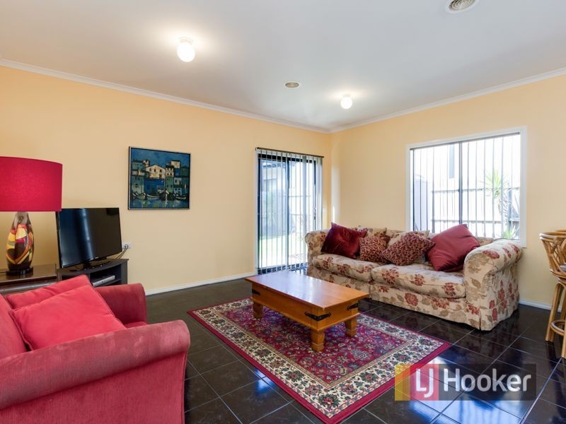3/4 Hayes Road, Hampton Park VIC 3976