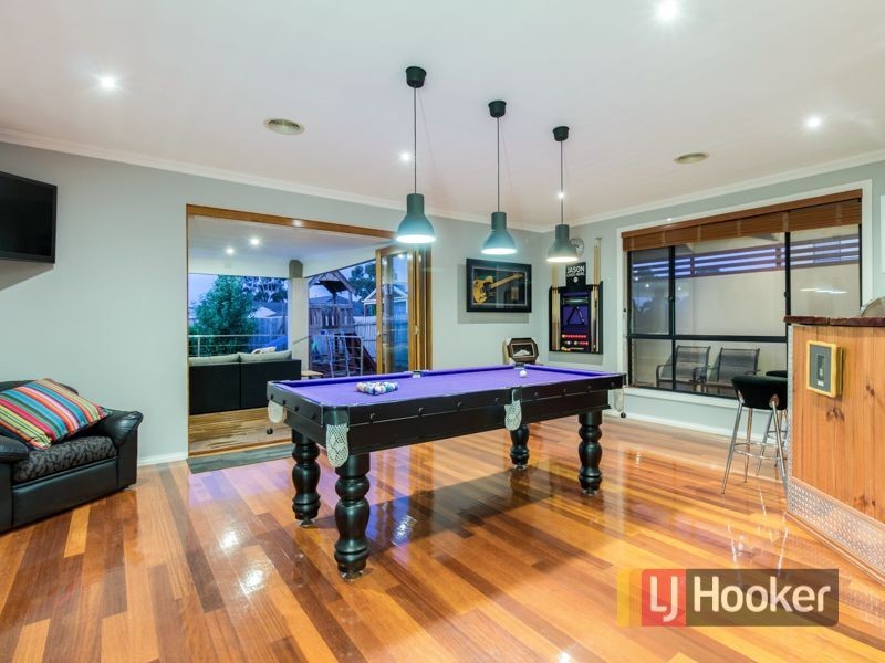 31 Baynton Crescent, Lynbrook VIC 3975