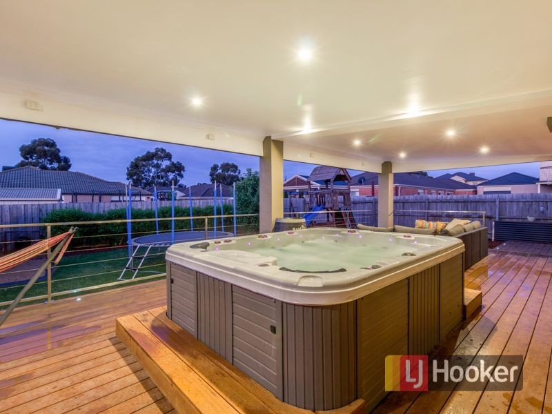 31 Baynton Crescent, Lynbrook VIC 3975