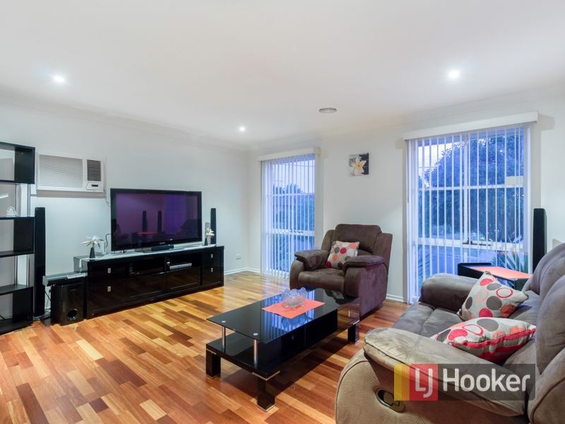 2 Carmen Court, Hampton Park VIC 3976
