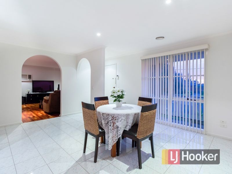 2 Carmen Court, Hampton Park VIC 3976