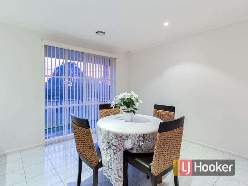 2 Carmen Court, Hampton Park VIC 3976