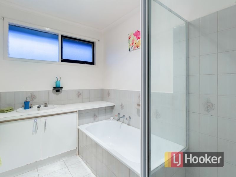 2 Carmen Court, Hampton Park VIC 3976