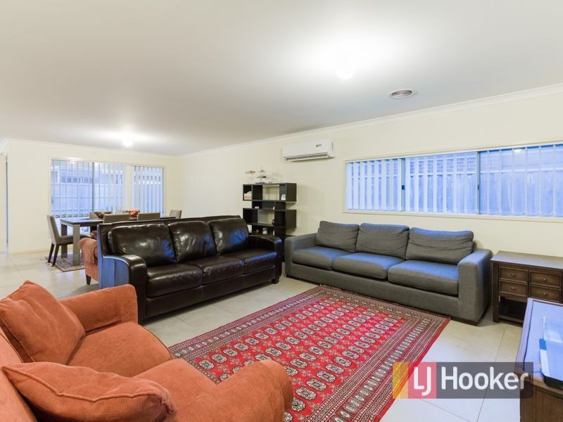36 Redcliffe Terrace, Taylors Hill VIC 3037